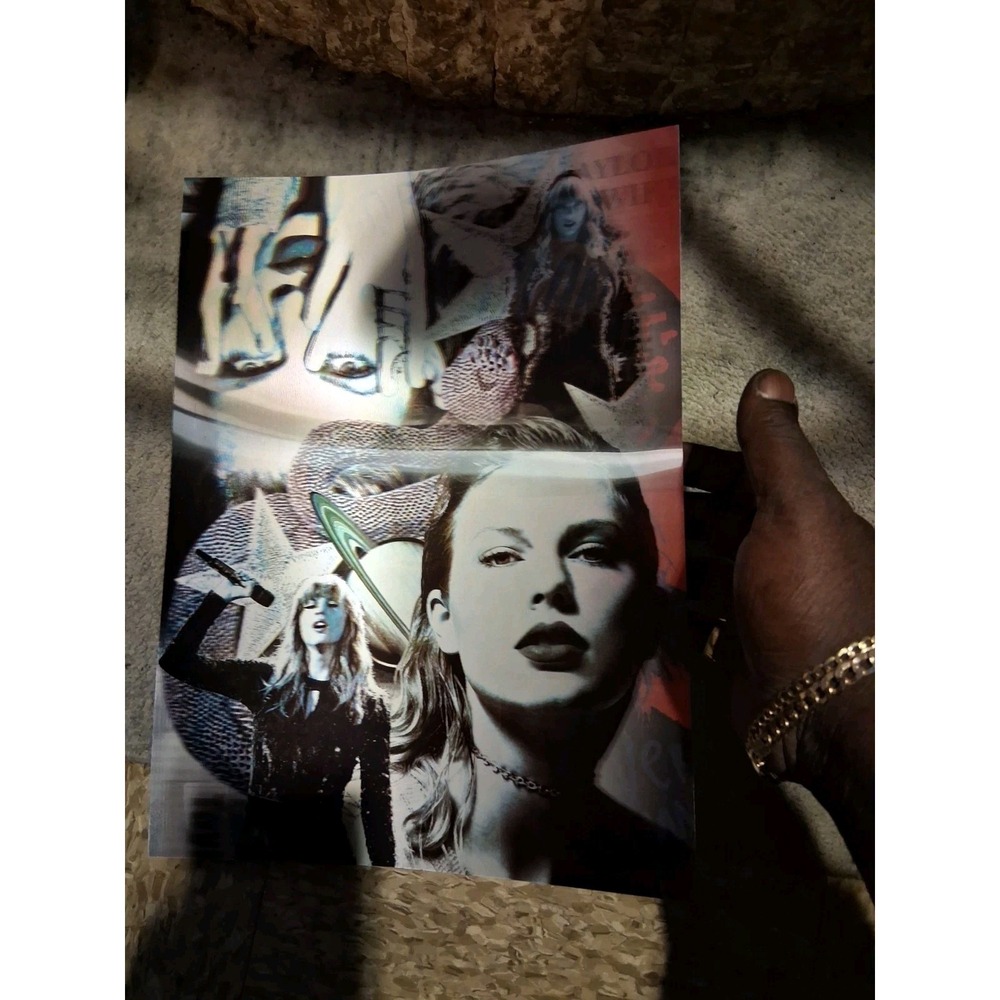Taylor Swift Lenticular Holographic Motion Poster 3-D Art 15.5"x11.5"